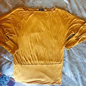 🎄Busy viscose too. Scoop neck light weight, soft.